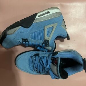 Jordan 4 university blue